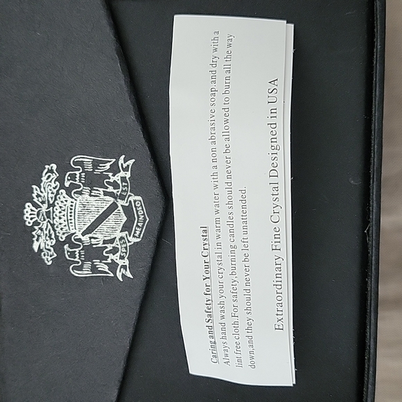 Oleg Cassini Crystal Votive NIB, Signature on the bottom - Picture 8 of 8